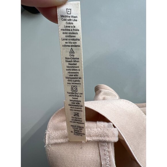 Rhonda Shear 2 Pack Molded Cup Bra with Wrap Back Size Large Black Beige 653.11 - Picture 7 of 10